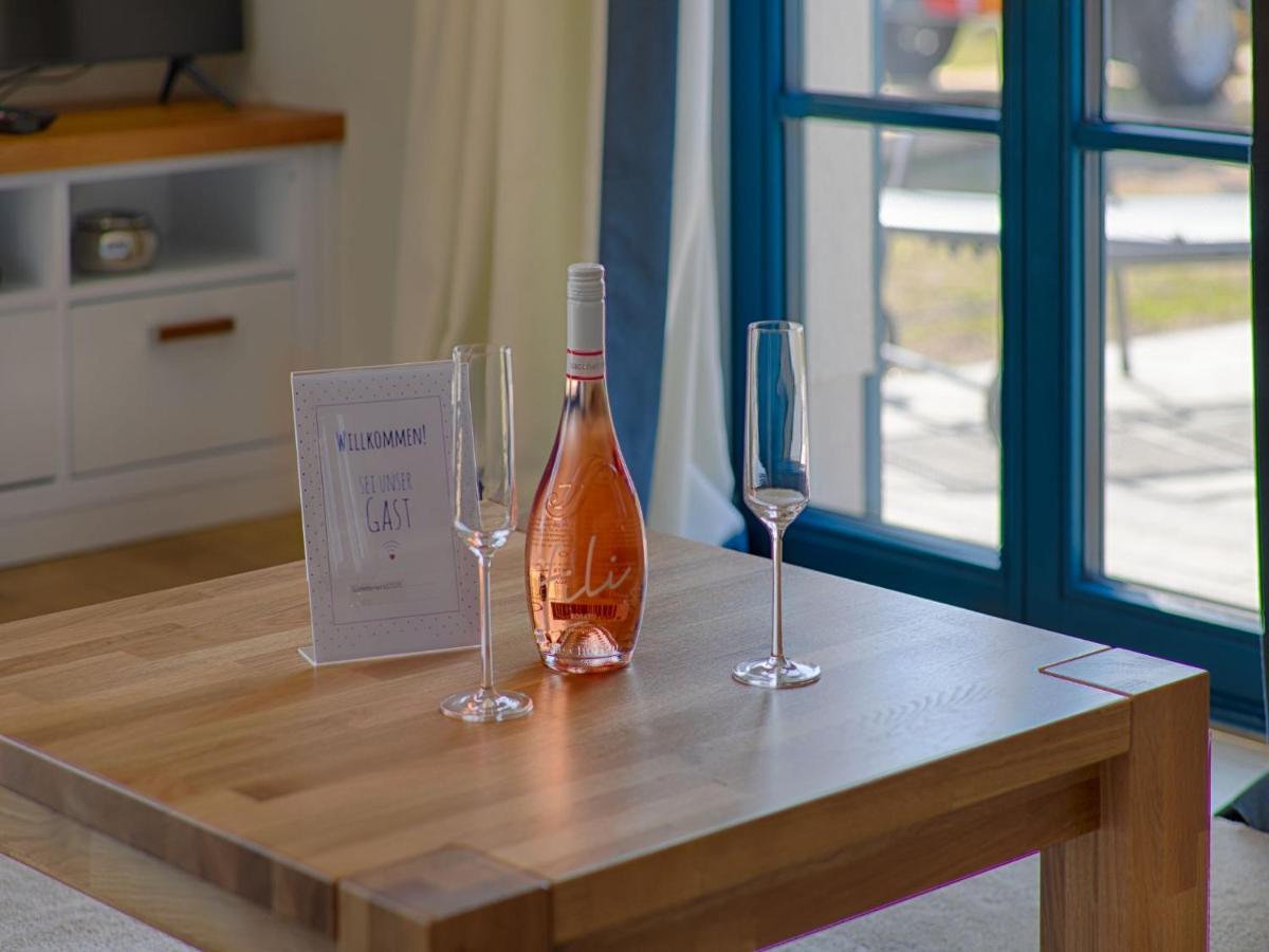 Reetland Am Meer - Premium Reetdachvilla Mit 3 Schlafzimmern, Sauna Und Kamin F23 Dranske Kültér fotó