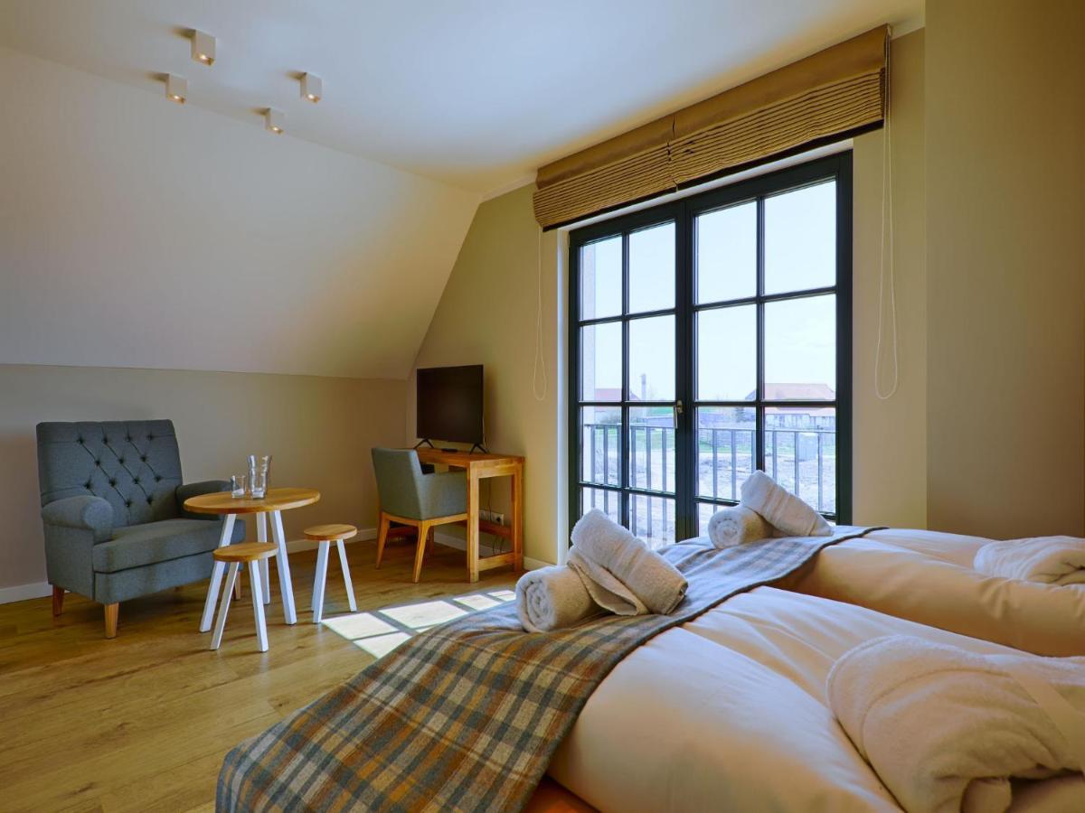 Reetland Am Meer - Premium Reetdachvilla Mit 3 Schlafzimmern, Sauna Und Kamin F23 Dranske Kültér fotó